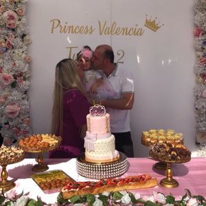 Meet your Posher, Amar